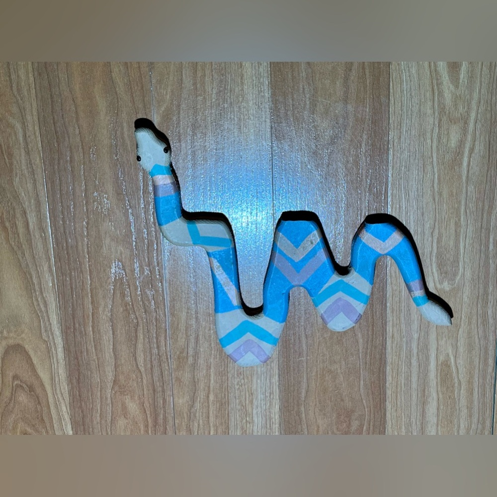 Wooden Folk Art Snake, Southwest Decoration, vintage 90’s - Picture 6 of 15